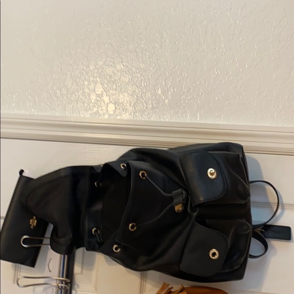 Backpack - Picture 3 of 5